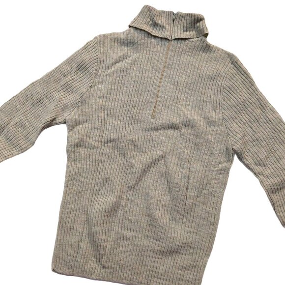 Vintage 1940s-1950s Olive/Pea Green Ribbed Long Sleeve Turtleneck Sweater - Picture 6 of 8